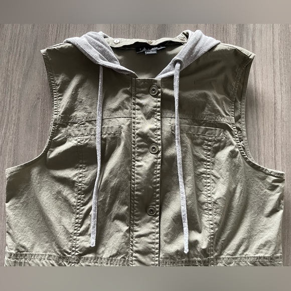 Tribal Hooded Vest - Cargo Pockets & Olive Grey - Size Medium - Picture 4 of 16
